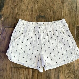 Madewell White Shorts with Black Pattern - Small